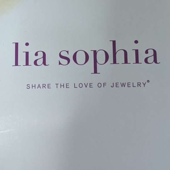 NEW Lia Sophia Bracelet - Picture 2 of 3